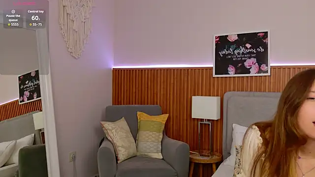 DaisyHanes webcam show