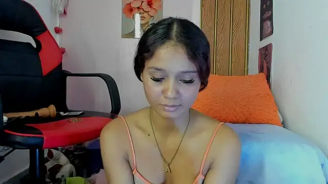 MarianaManzur's Live XXX Chat