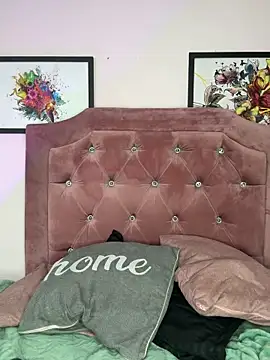 Selenee23's Webcam Show