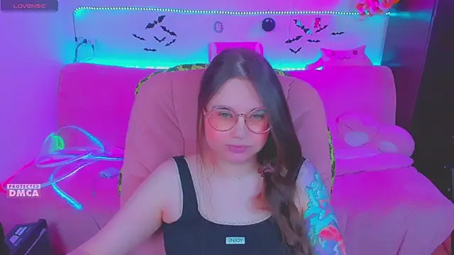Chatroom XXX en direct de Lolisuccub
