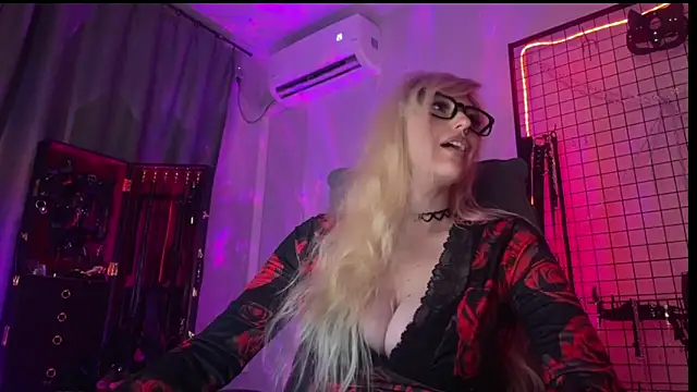 Liya_Liss Show in webcam