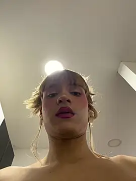 SexIvon 网络视讯表演