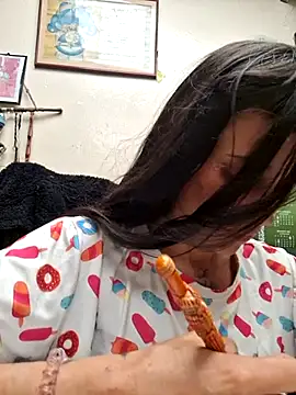 Živý XXX chat Samy_Hoops