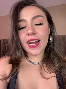 SofiBaez élő XXX-chatje