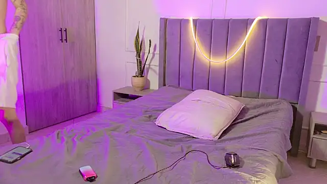 XXX chat uživo modela Zeyn_smith