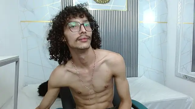 عرض كام KittyStarmorbid