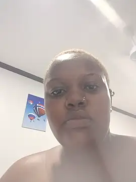 queennapal's Live XXX Chat
