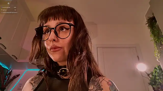 Онлайн чат XXX MichaellaMoon