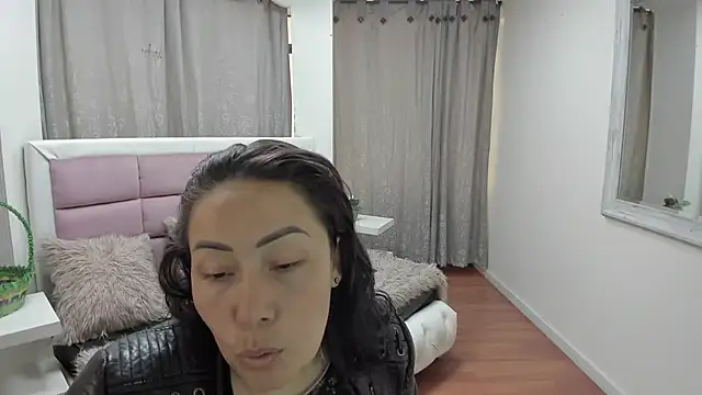 Czat XXX na żywo – gaby_trent