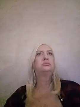 Julia20X's Webcam Show