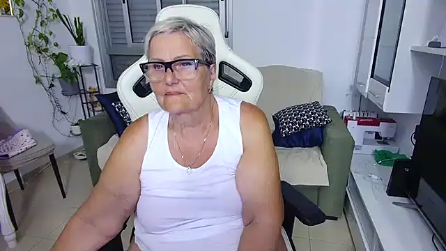 Selenna57: απευθείας συνομιλία ΧΧΧ