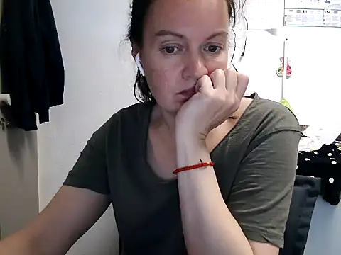 LoveNBloom – webcam-show