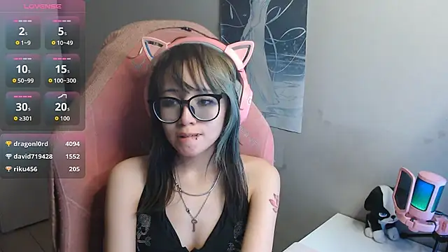 SaxonDibs' Live XXX Chat