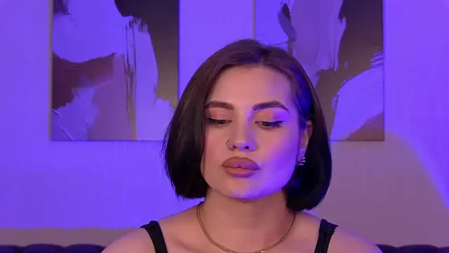 XXX chat uživo modela AdrianaToress