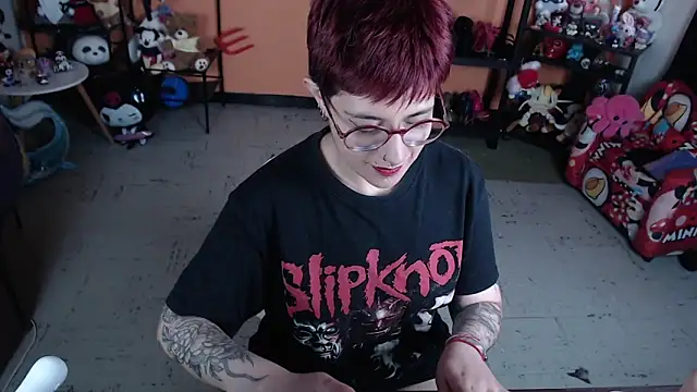 MissMiia2's Live XXX Chat