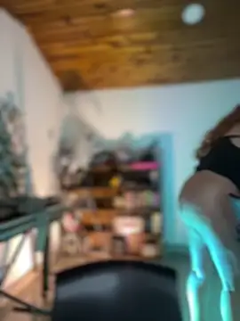 NikkiNix Chat XXX in diretta