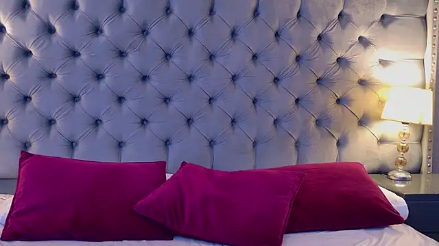 Chat +18 de GabyMoreau ao vivo