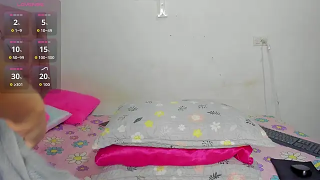 solpeichn Live XXX chat