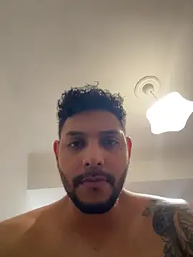 aron_mercury96's Webcam Show