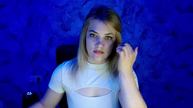 Chat XXX en directo de nika_gold1