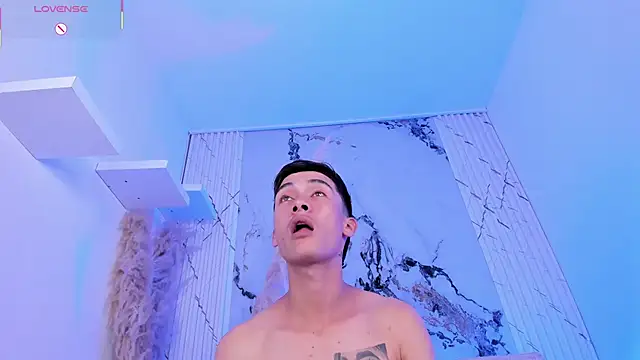 adammercury Webcamshow