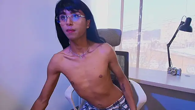 Charlot_bloom Show Webcam