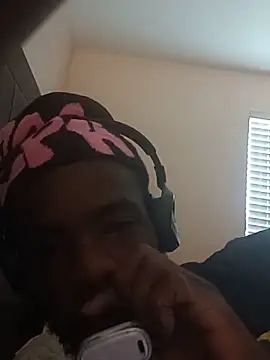 Keepemwett Webcam Show
