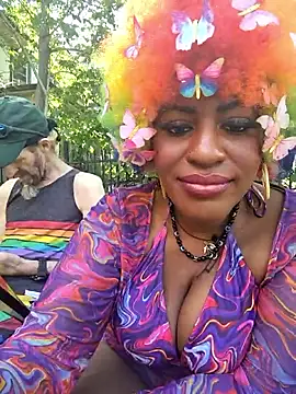 Show webcam de AmazonianMistress