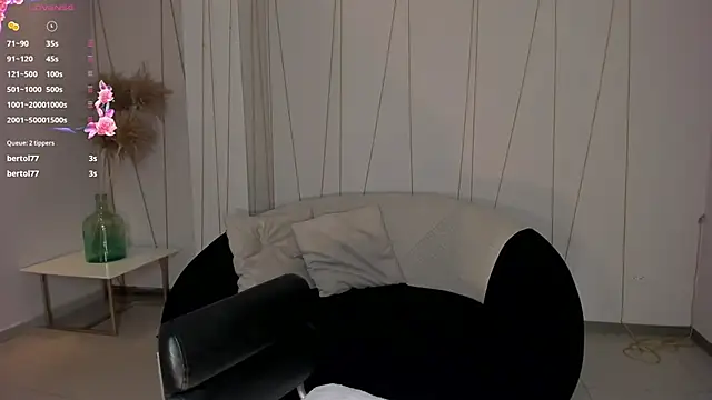 Chat XXX en directo de NinaMichelle