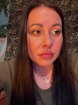 DaisyStreet Chat XXX live