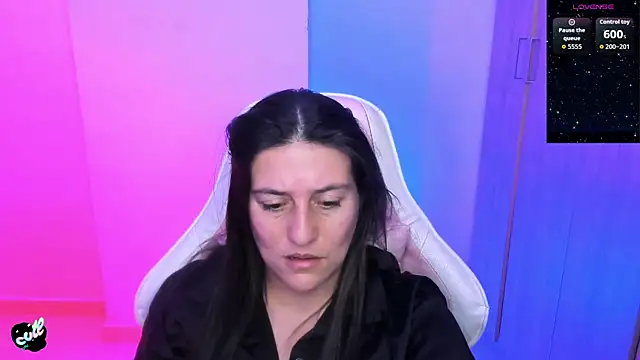 Saskyaa's Live XXX Chat