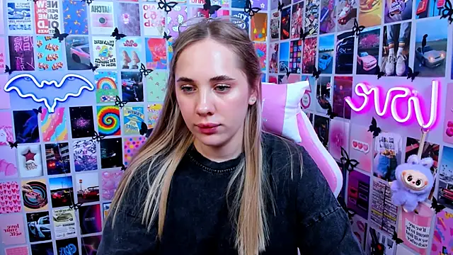 MiaMilas' Live XXX Chat