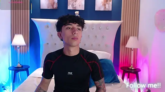 Aiden_Rivers_ 网络视讯表演