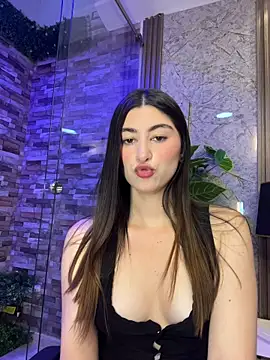 evelyn_hills Show Webcam