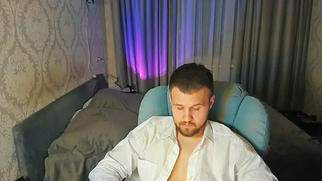Vladik_b webcam show