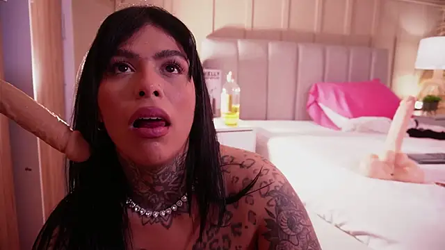 curvyliciousss' Live XXX Chat