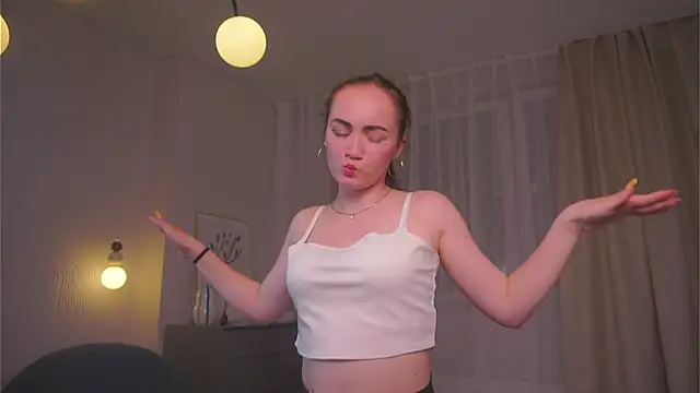 Pokazy przed kamerką – ChanellMinacci