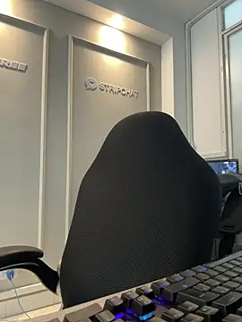 Živý XXX chat Liam_Fiire