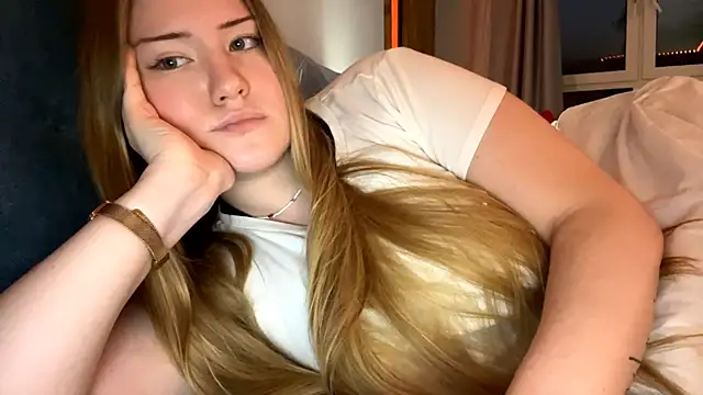 Lisi_Kiss_'s Live XXX Chat