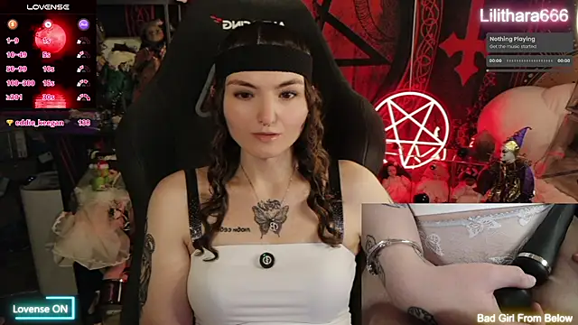 Lilithara666's Webcam Show
