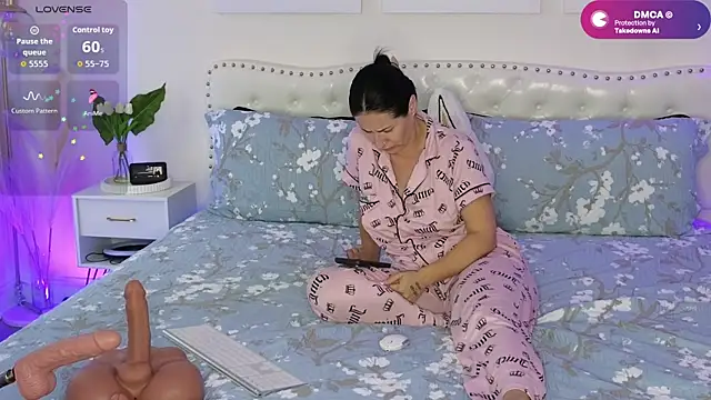 ViolettBaby's Webcam Show
