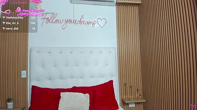GreciaEvanss Adlı Modelin Canlı XXX Sohbeti