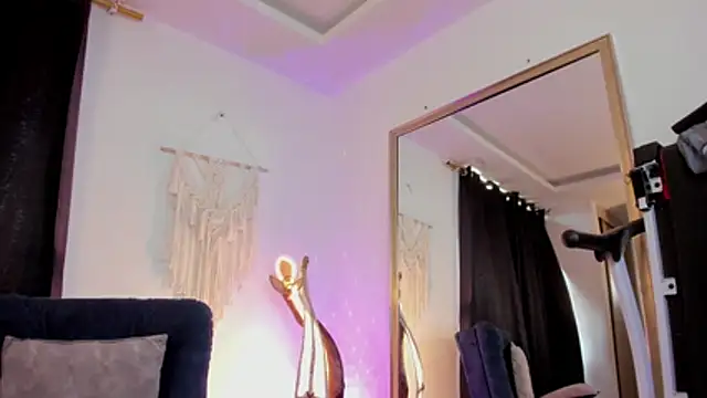 aaroncolombia's Live XXX Chat