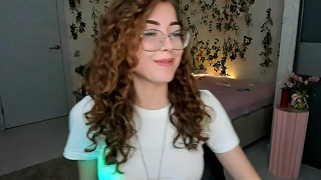 Chat +18 de SereneFlame ao vivo