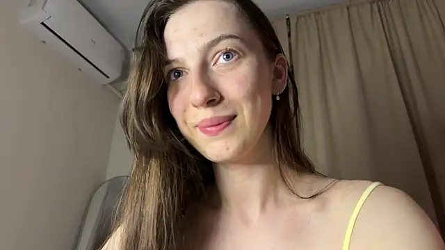 Prettyyy_Angel Adlı Modelin Canlı XXX Sohbeti