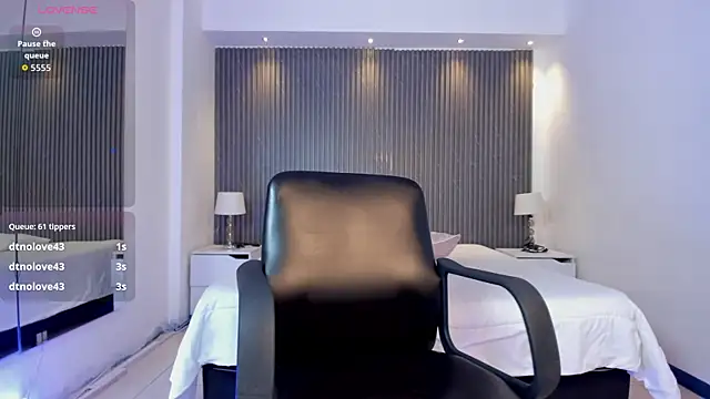 Živý XXX chat arianarousee