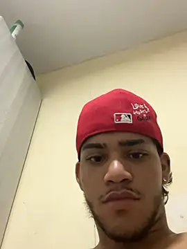 izaak_taylor7 webcam show
