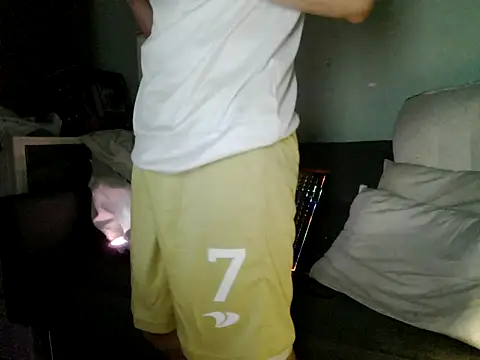 XXX chat uživo modela boyhigh1997