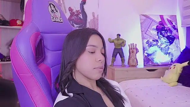 madelyn_rose_'s Live XXX Chat