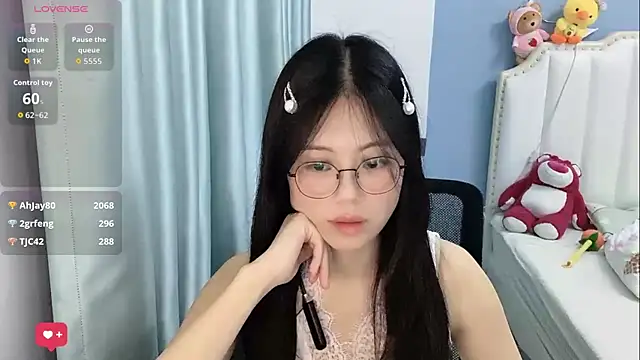 Luna-666 现场XXX聊天